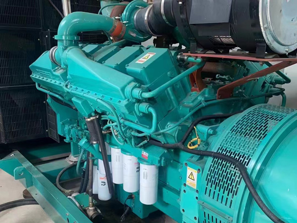 硚口更换100kW柴油发电机组机油时，需要注意哪些事项？